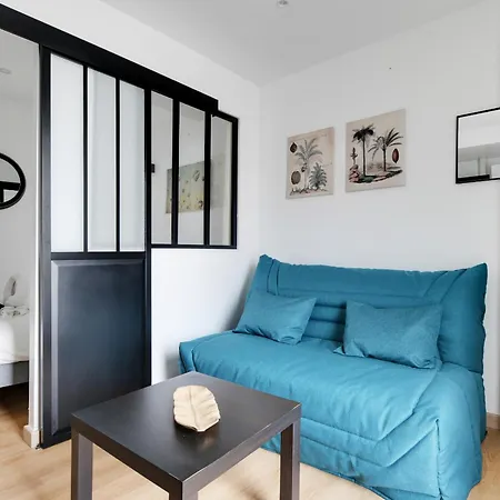 Charming 1 Bedroom With Sauna - Romainville 2 Апартаменты