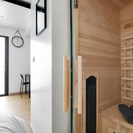 Charming 1 Bedroom With Sauna - Romainville 2 Баньоле
